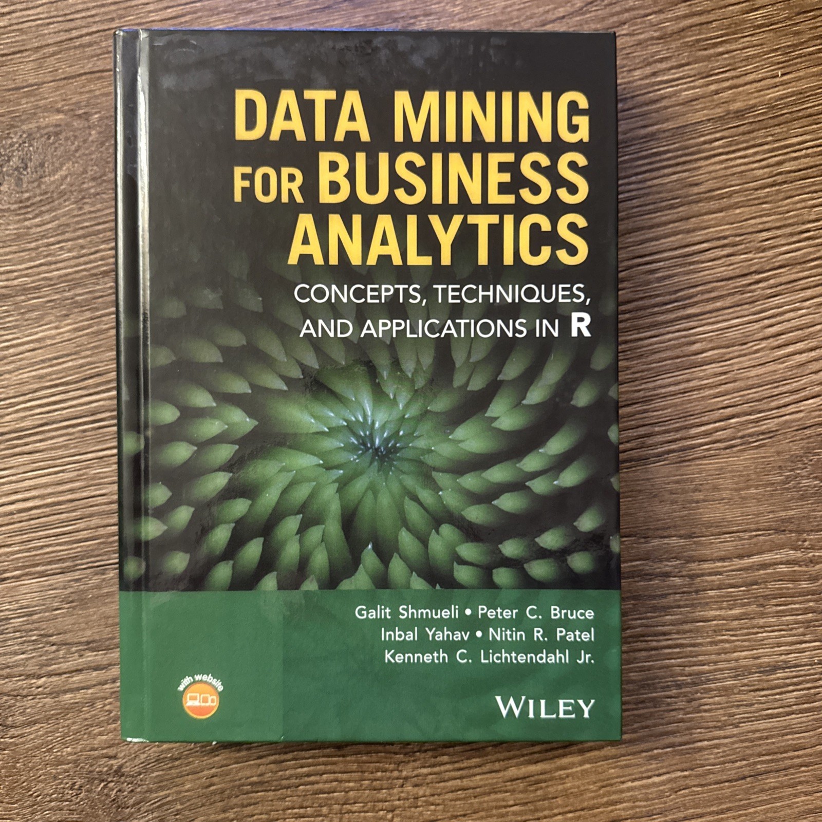Data Mining for Business Analytics Concepts,Techniques & Applications in R READ