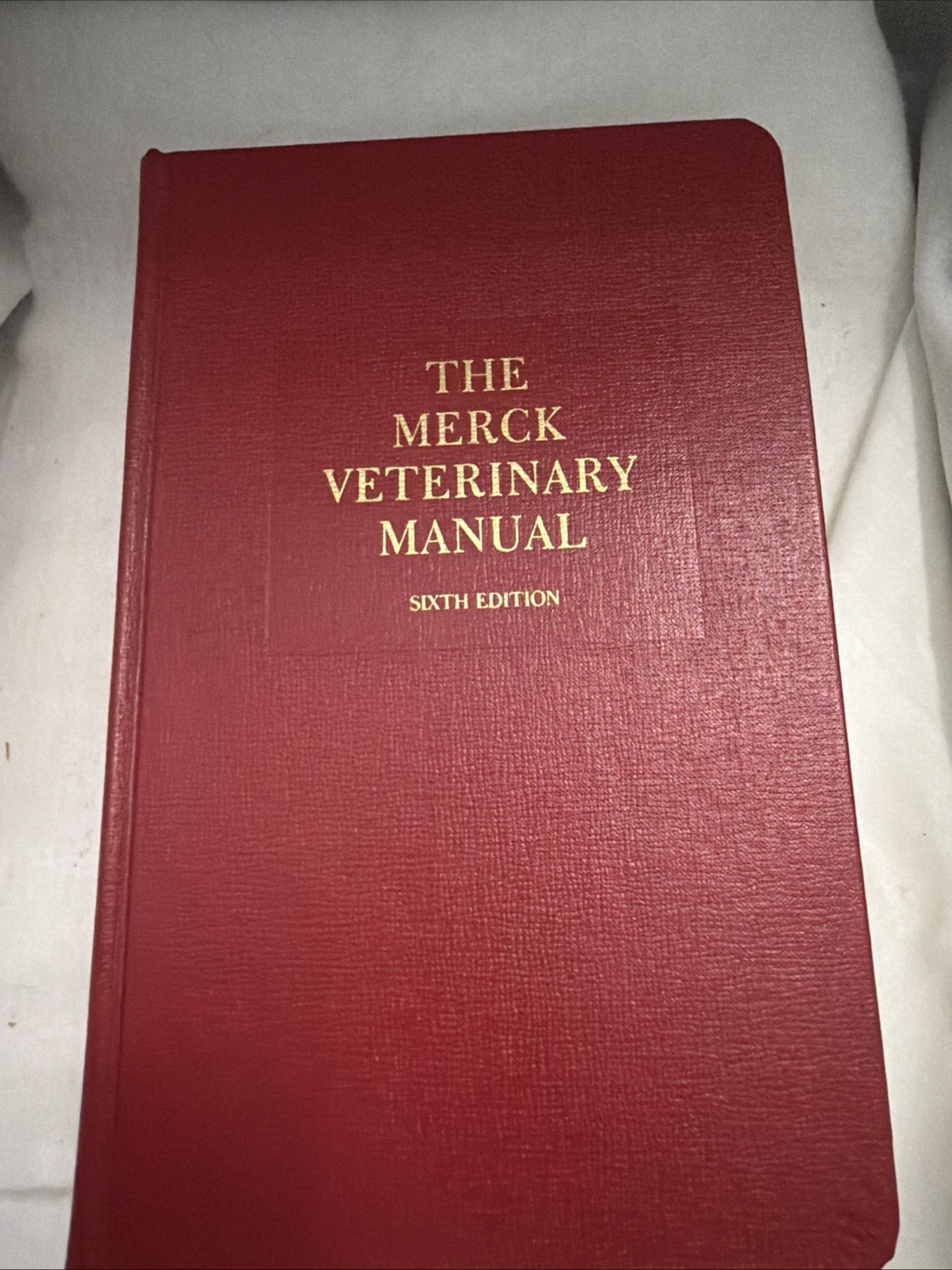 The Merck Veterinary Manual 6th Edition (1986) Hardcover Veterinary Textbook