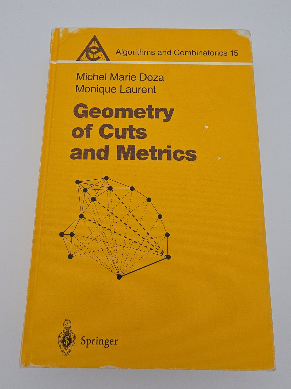 Algorithms and Combinatorics Ser.: Geometry of Cuts and Metrics by M. M. Deza…