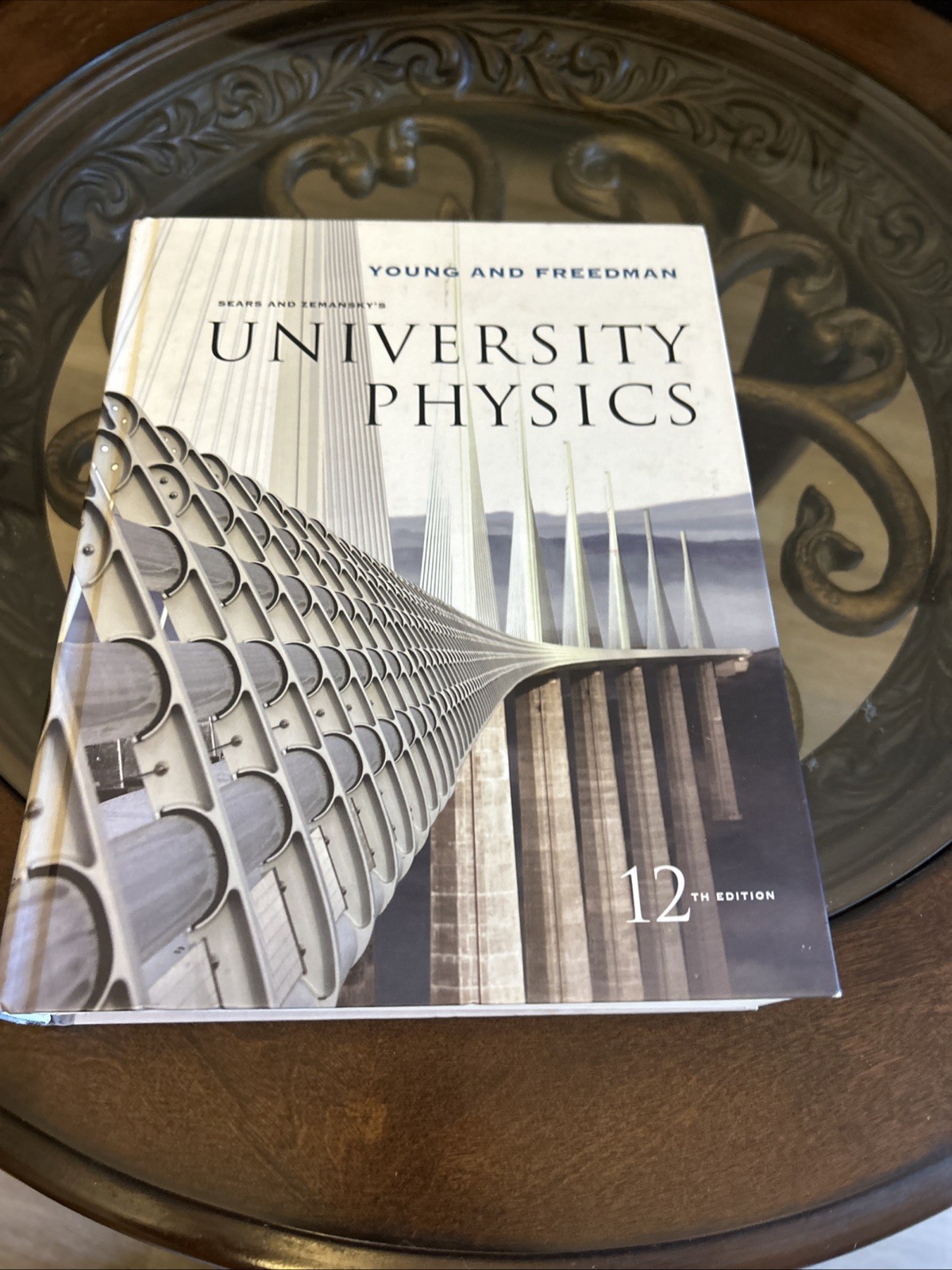University Physics (12th Edition) – Hardcover By Young, Hugh D. – VERY GOOD
