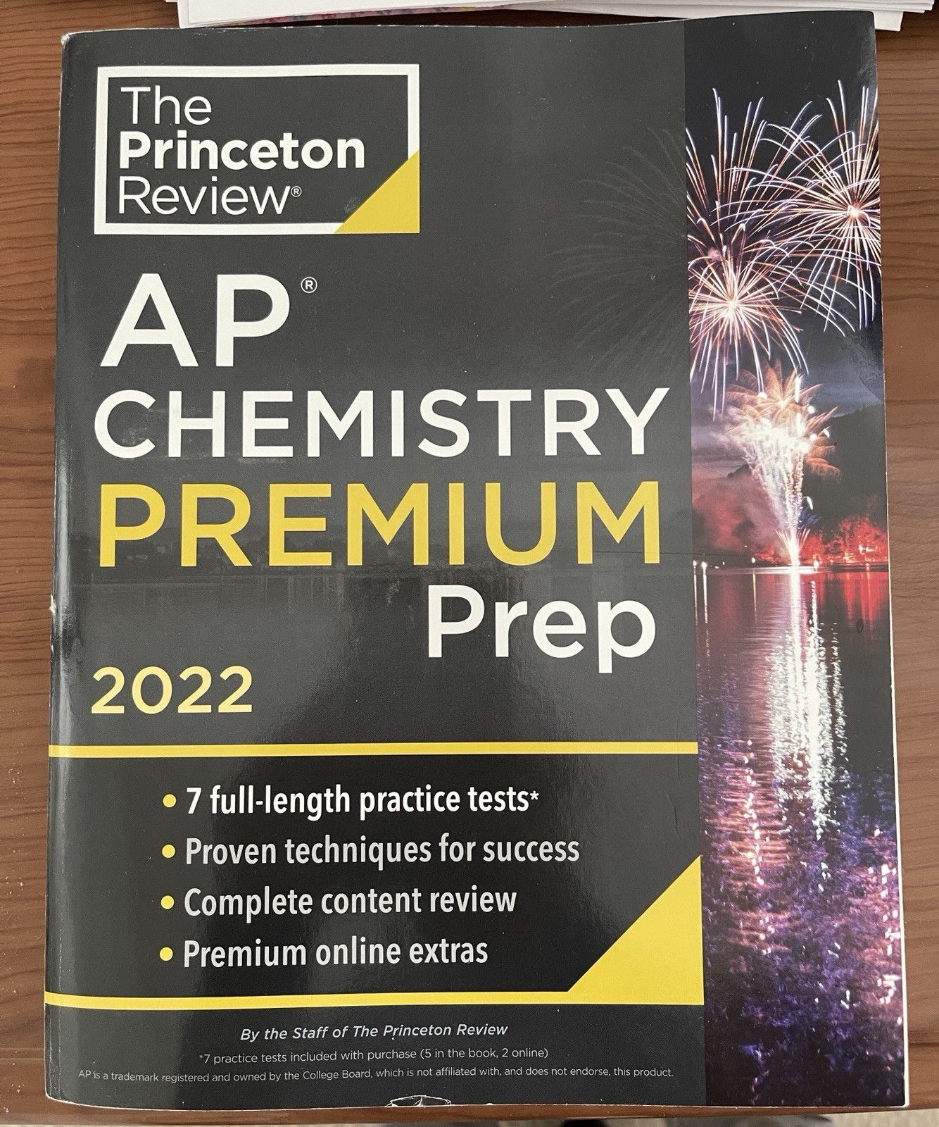 College Test Preparation Ser.: Princeton Review AP Chemistry Premium Prep 2022 :