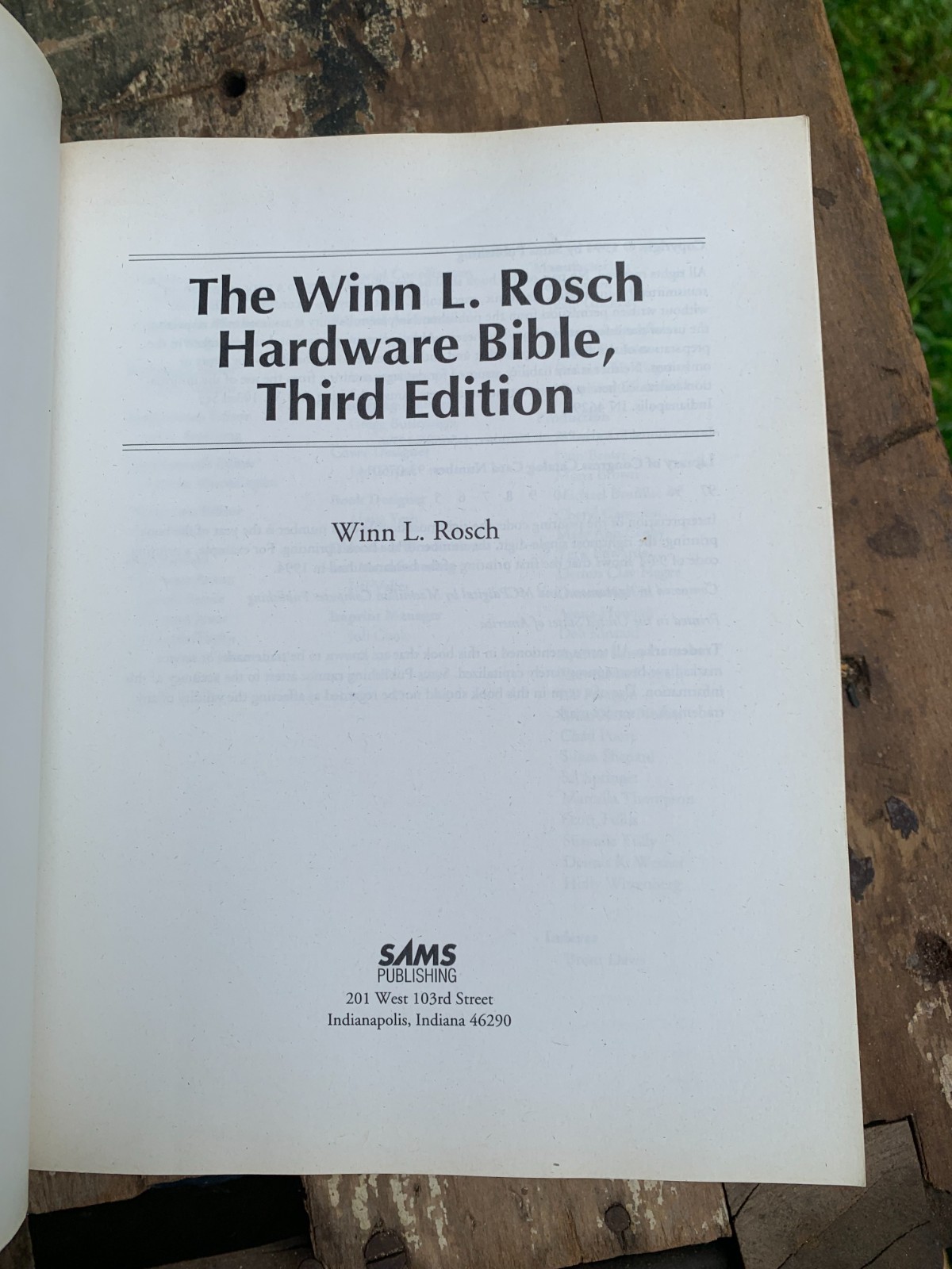 HARDWARE BIBLE BY WINN L. ROSCH Revised Expanded Third edition Sams Pub.