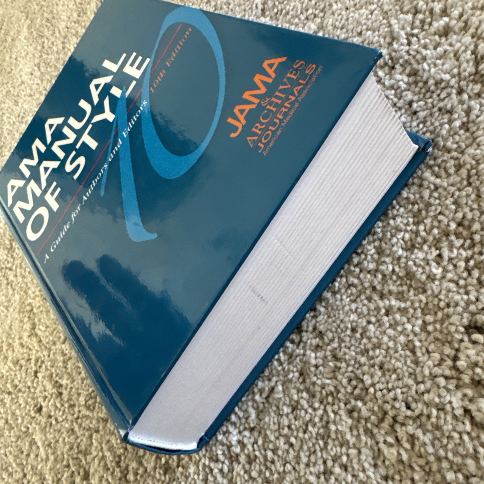 Oxford AMA Manual of Style 10th Edition Hardcover by JAMA Network Editors