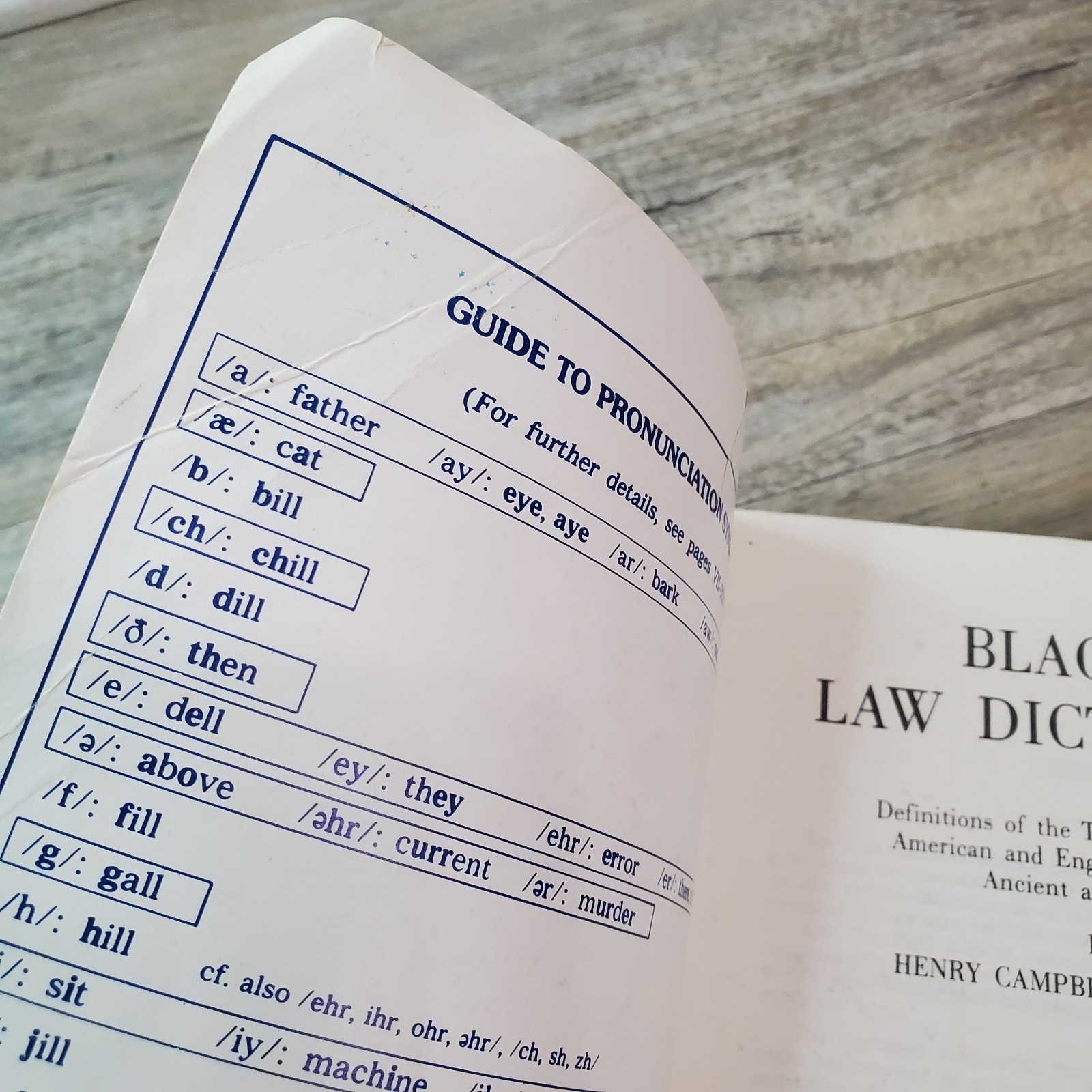 Black’s Law Dictionary: Abridged Fifth Edition – Henry Campbell Black – Acceptab