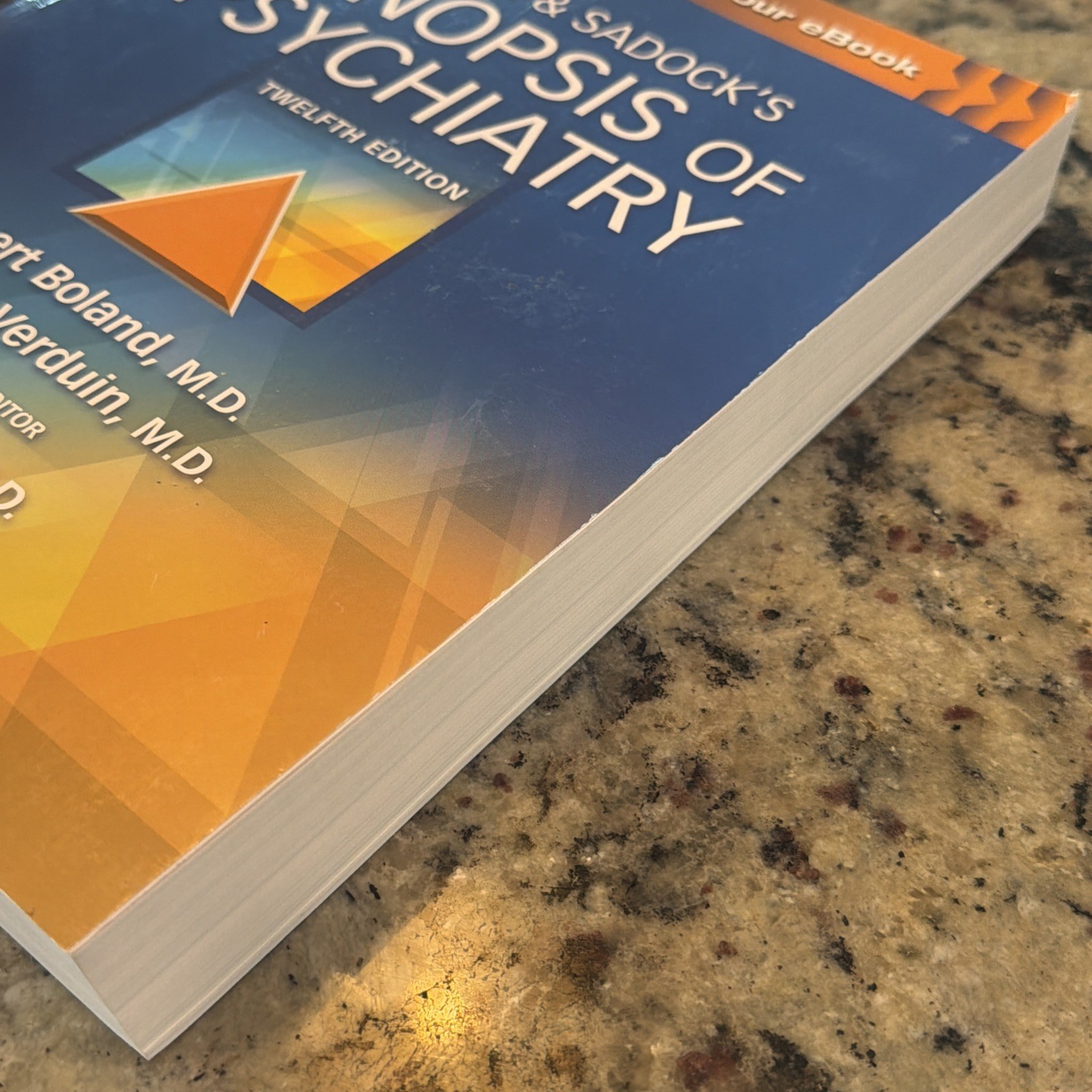 Kaplan & Sadock’s Synopsis Of Psychiatry. 12th Ed. – Paperback -Very Good W/Code