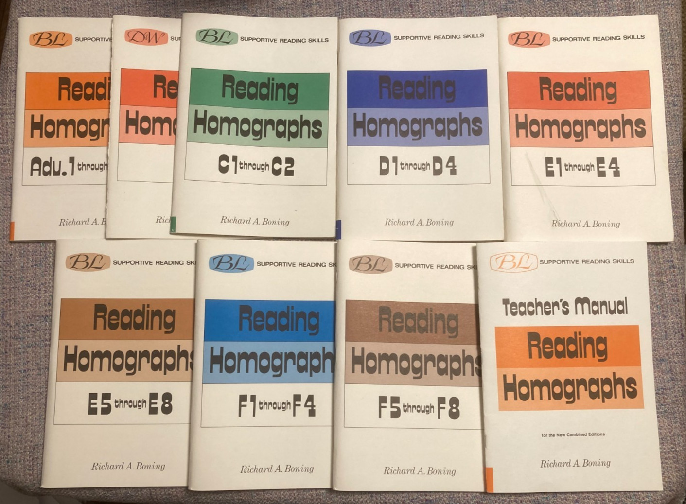 Lot 8 Reading Homographs +Teacher&rsquo;s Manual grades 2-9 w/ tests, home schooling