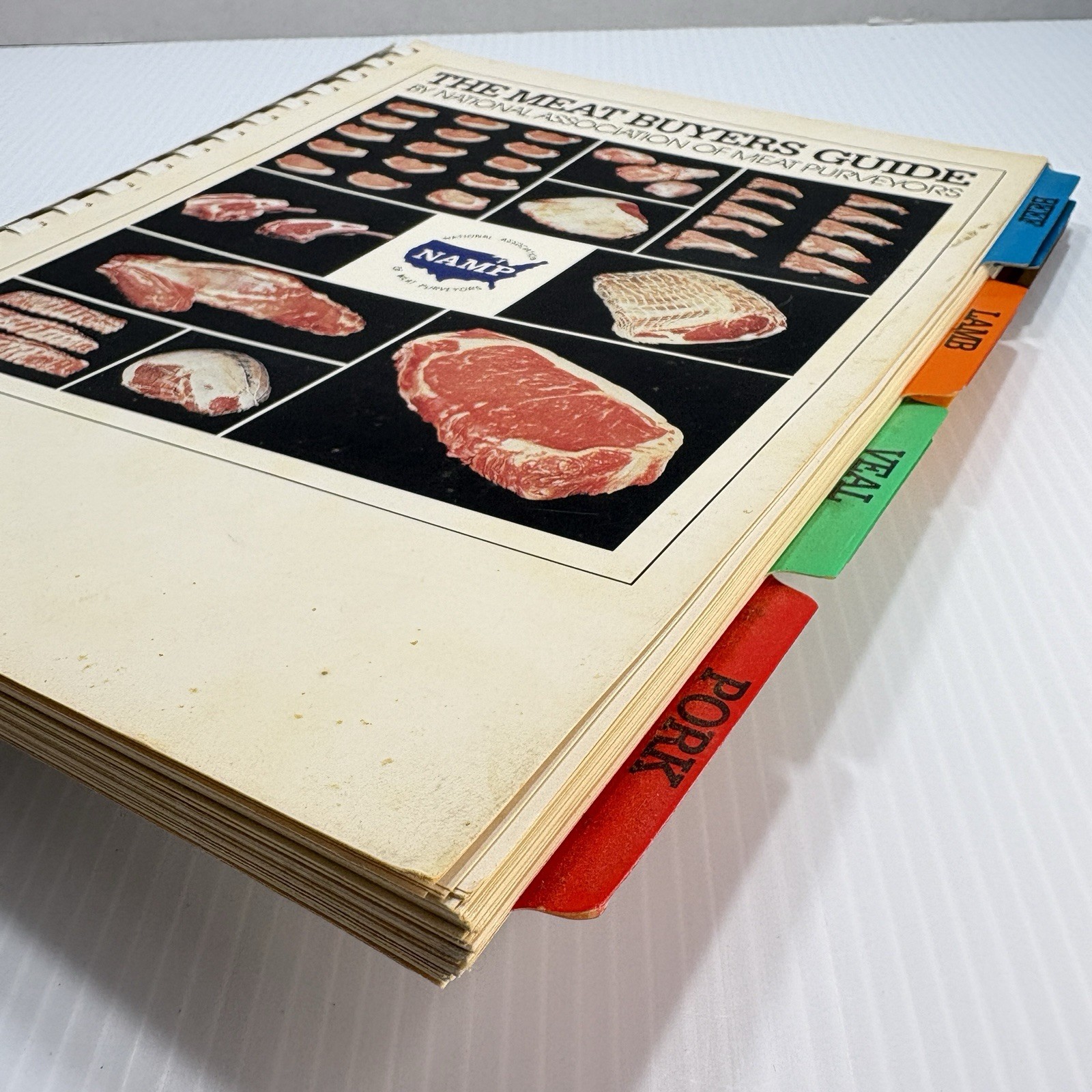 The Meat Buyers Guide by National Association Of Meat Purveyors, 1988, Butcher