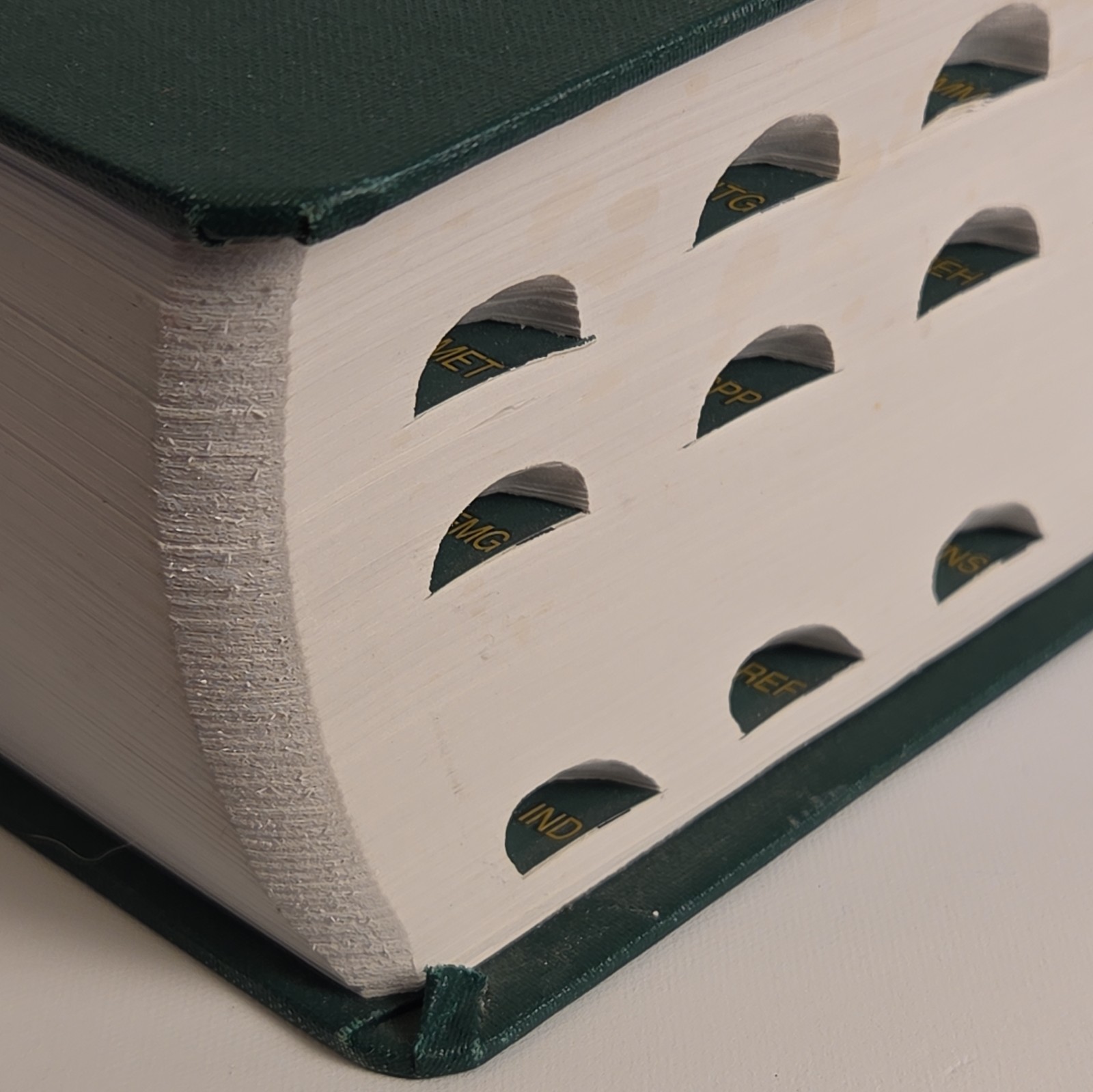 Merck Veterinary Manual 9th Edition 50th Anniversary Hardcover Used Tabs
