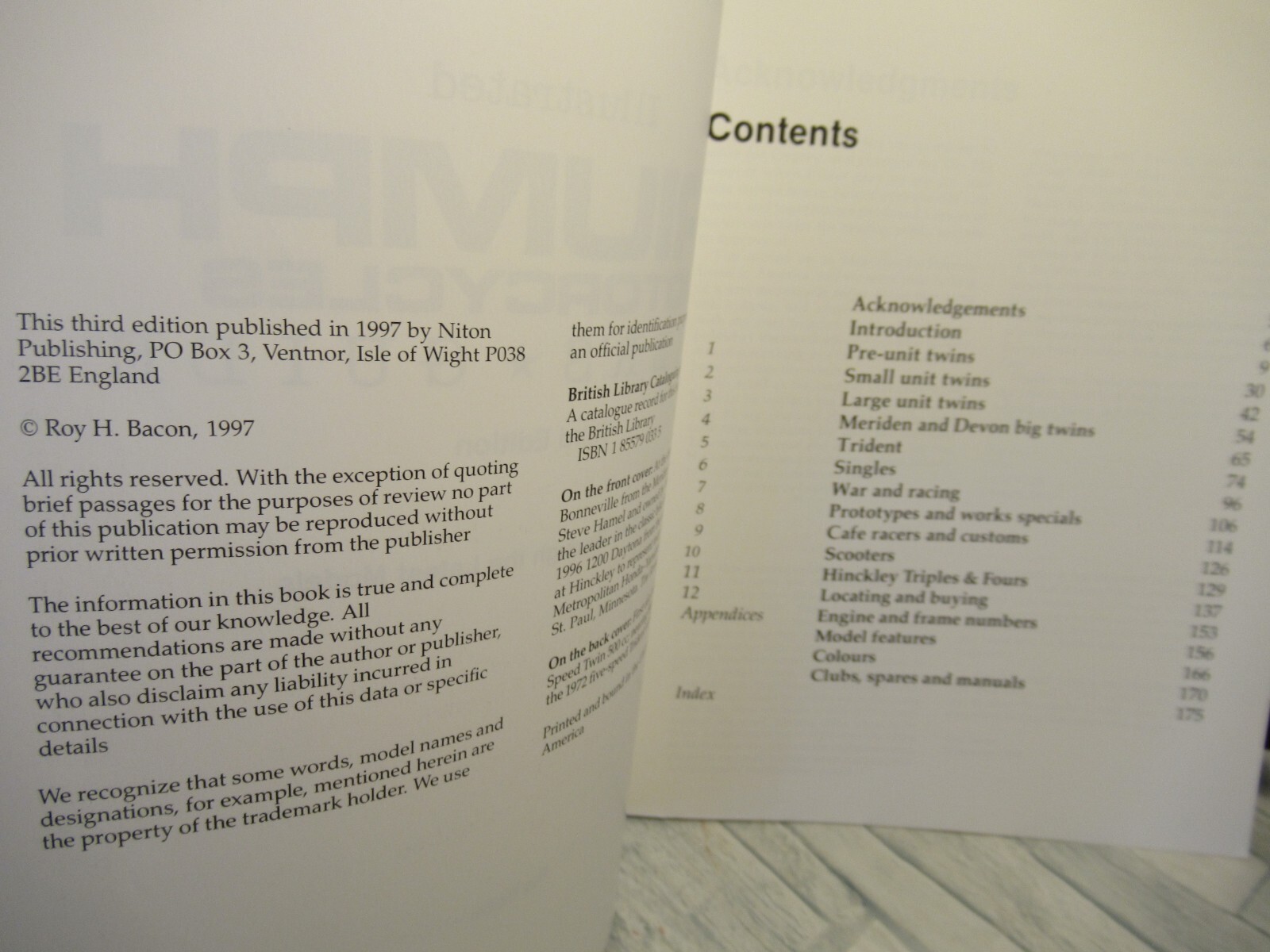 Triumph Motorcycle (Illustrated Buyers Guide) 3rd edition