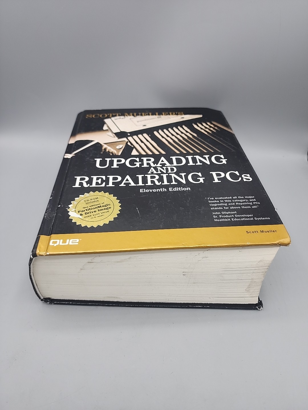 Upgrading & Repairing PC’s Book Scott Mueller 11th Ed Hardcover No CD ROM