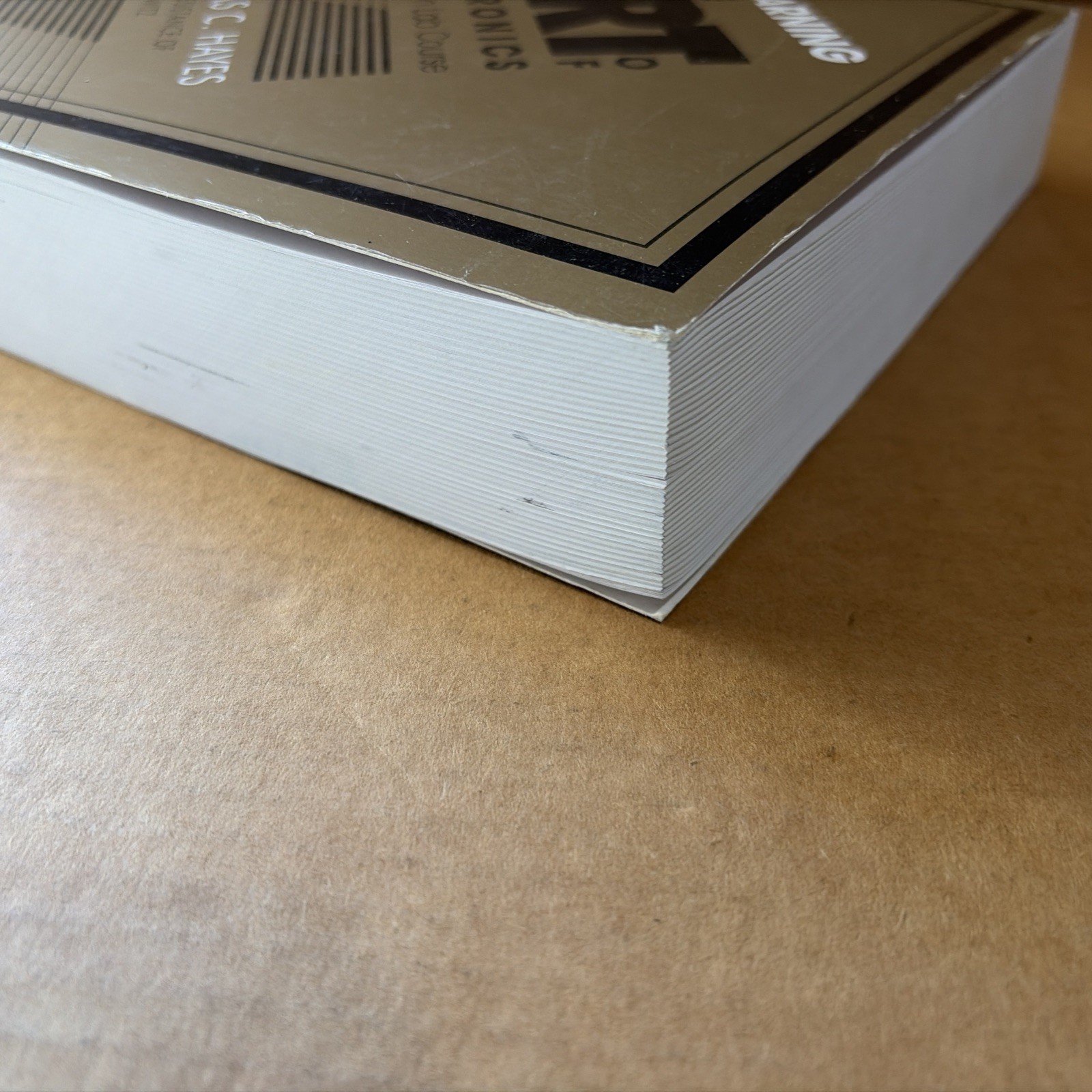 Learning the Art of Electronics: A Hands-On Lab Course, Thomas C. Hayes Paperba