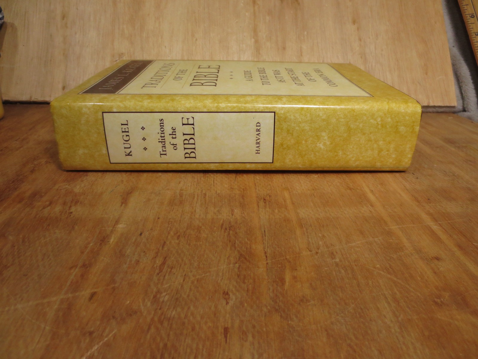 Traditions of the Bible : A Guide to the Bible As It Was at the Start 1998