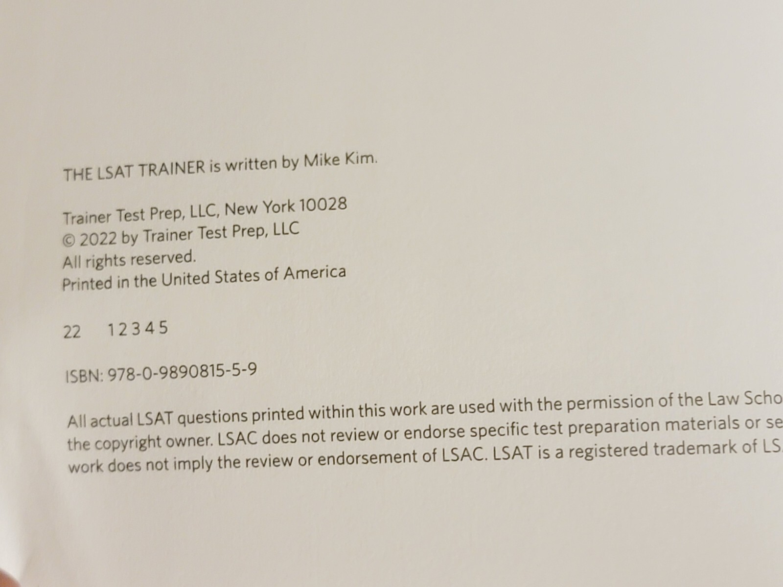 Lot 2 The LSAT Trainer (2022) Self-Study Guide and LSAT SUPERPREP (2022)