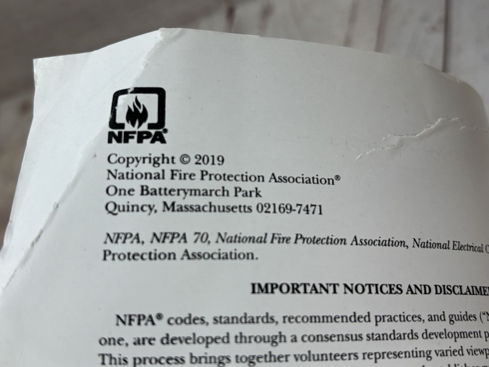 NFPA 70 National Electrical Code 2020 Edition Paperback USA (PLEASE READ NOTE)