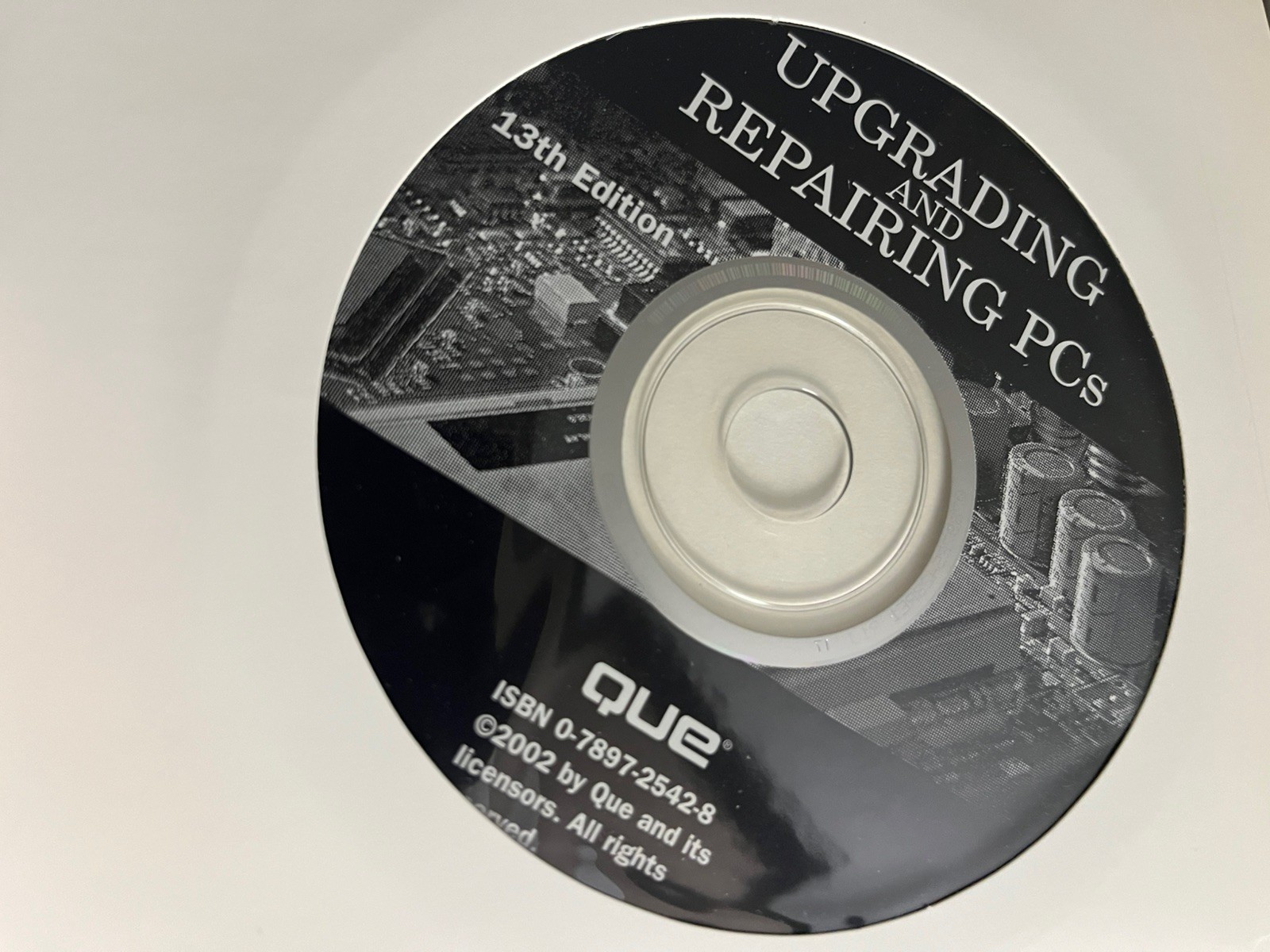 Upgrading and Repairing PCs (13th Edition) – w/CD Hardcover – VERY GOOD