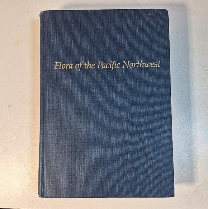 Flora of the Pacific Northwest: An Illustrated Manual by C. Leo Hitchcock VGC