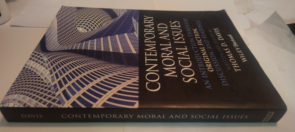 Contemporary Moral and Social Issues : An Introduction book wiley blackwell